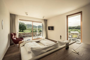 Отель MALAT Weingut und Hotel  Фурт-Гётвайг